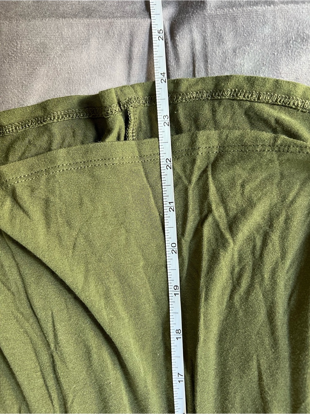 3 piece bundle of Old Navy tank tops - Picture 9 of 16